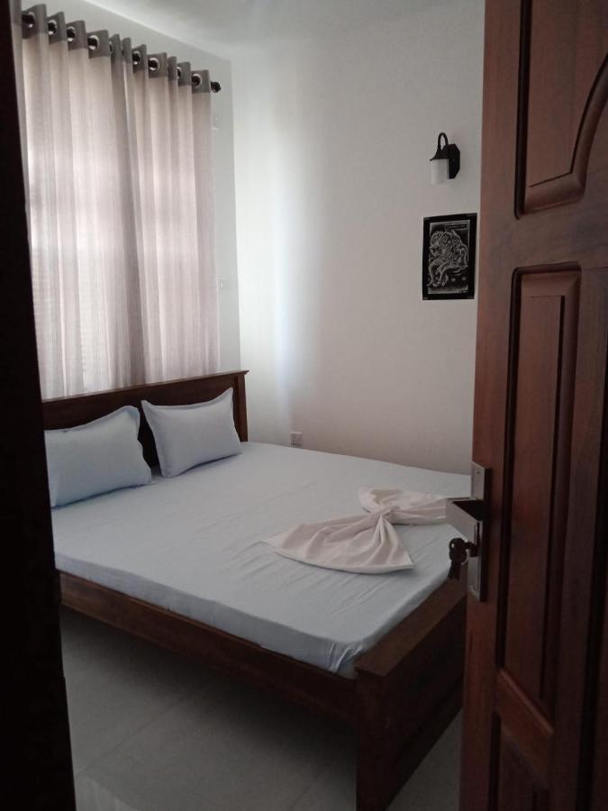 Para Inn Residence Dehiwala-Mount Lavinia Екстериор снимка