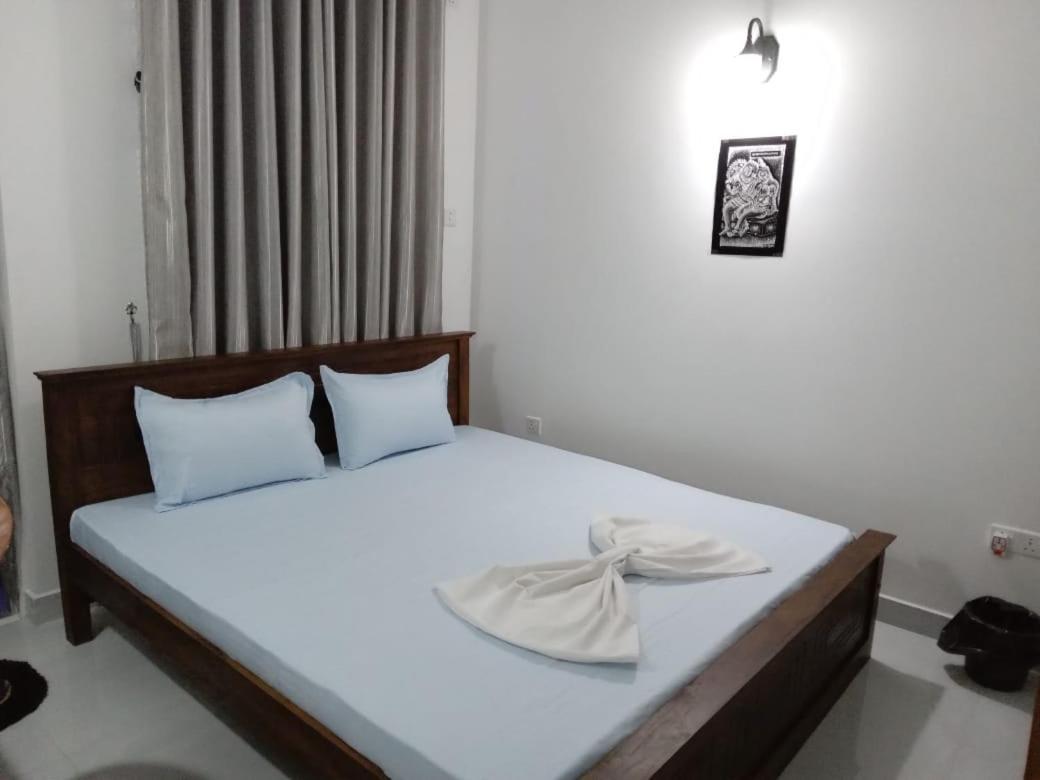Para Inn Residence Dehiwala-Mount Lavinia Екстериор снимка